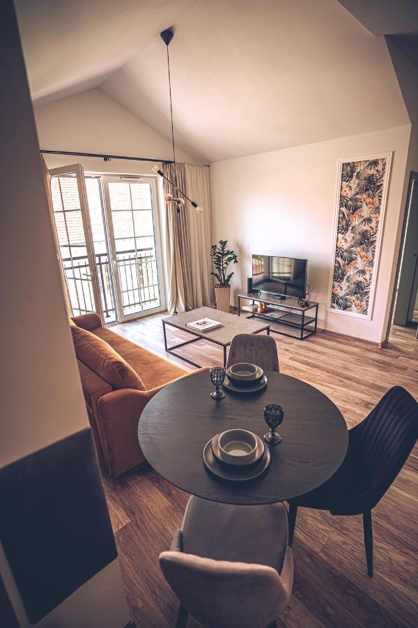 Bed and Breakfast The Loft - Garncarska 1 Пётркув-Трыбунальский Экстерьер фото